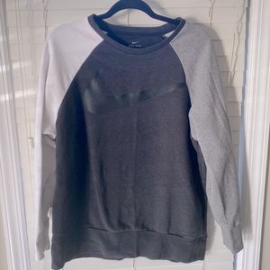 Nike drifit crew neck hoodie